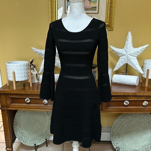 Sandro Paris Carmen Women’s Black Knit Stretch Sweater Dress Fluted Cuffs Sz S - Picture 2 of 16